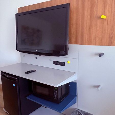 Microtel Inn&Suites DIA Denver Bagian luar foto