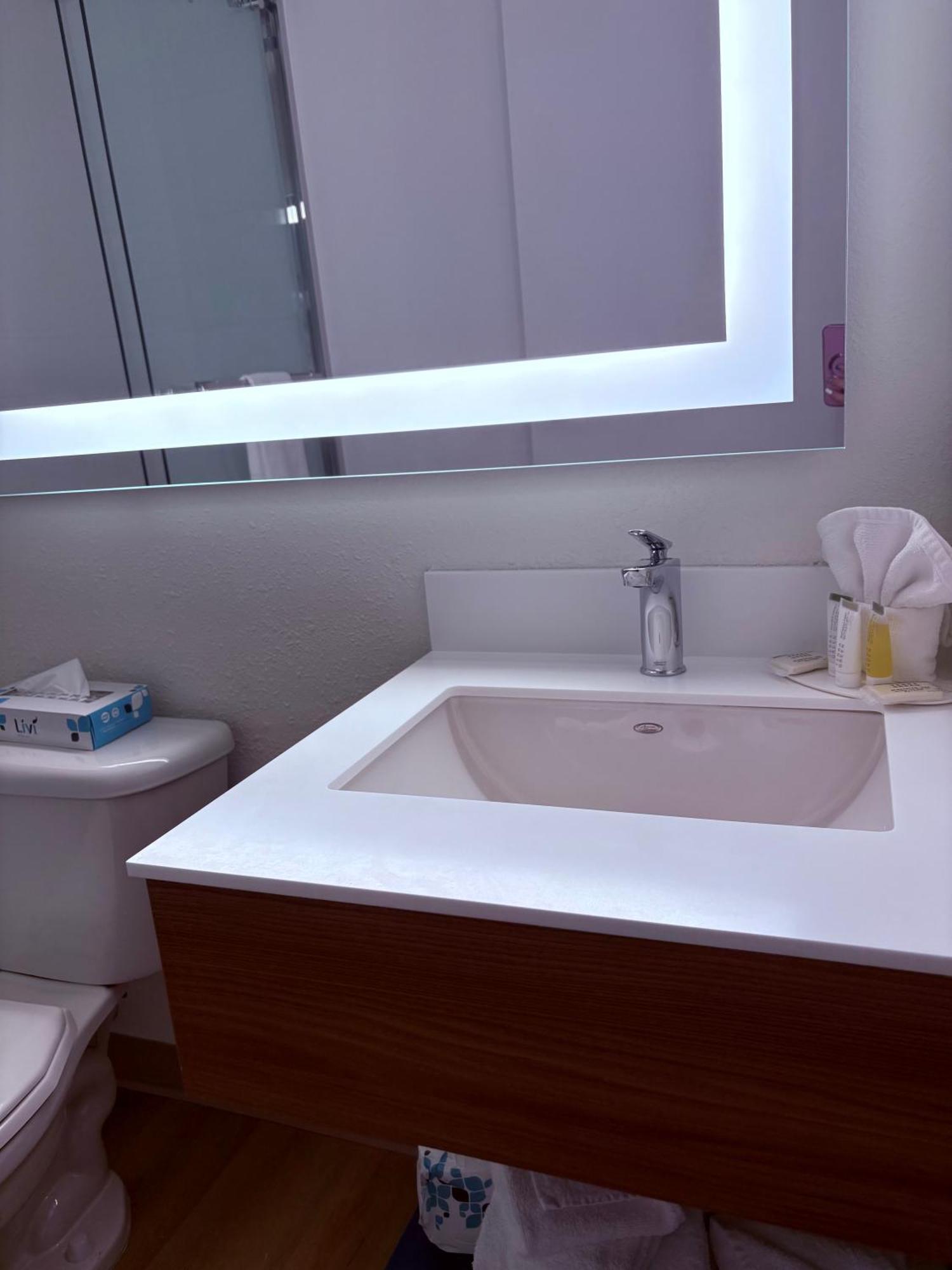 Microtel Inn&Suites DIA Denver Bagian luar foto