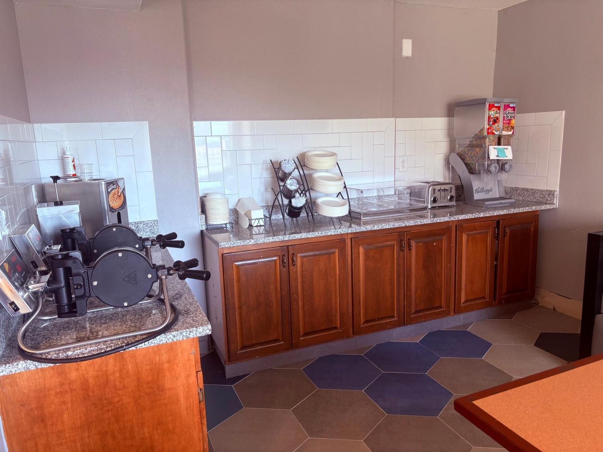 Microtel Inn&Suites DIA Denver Bagian luar foto